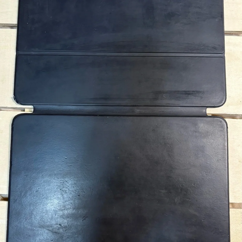 Black iPad Keyboard Case